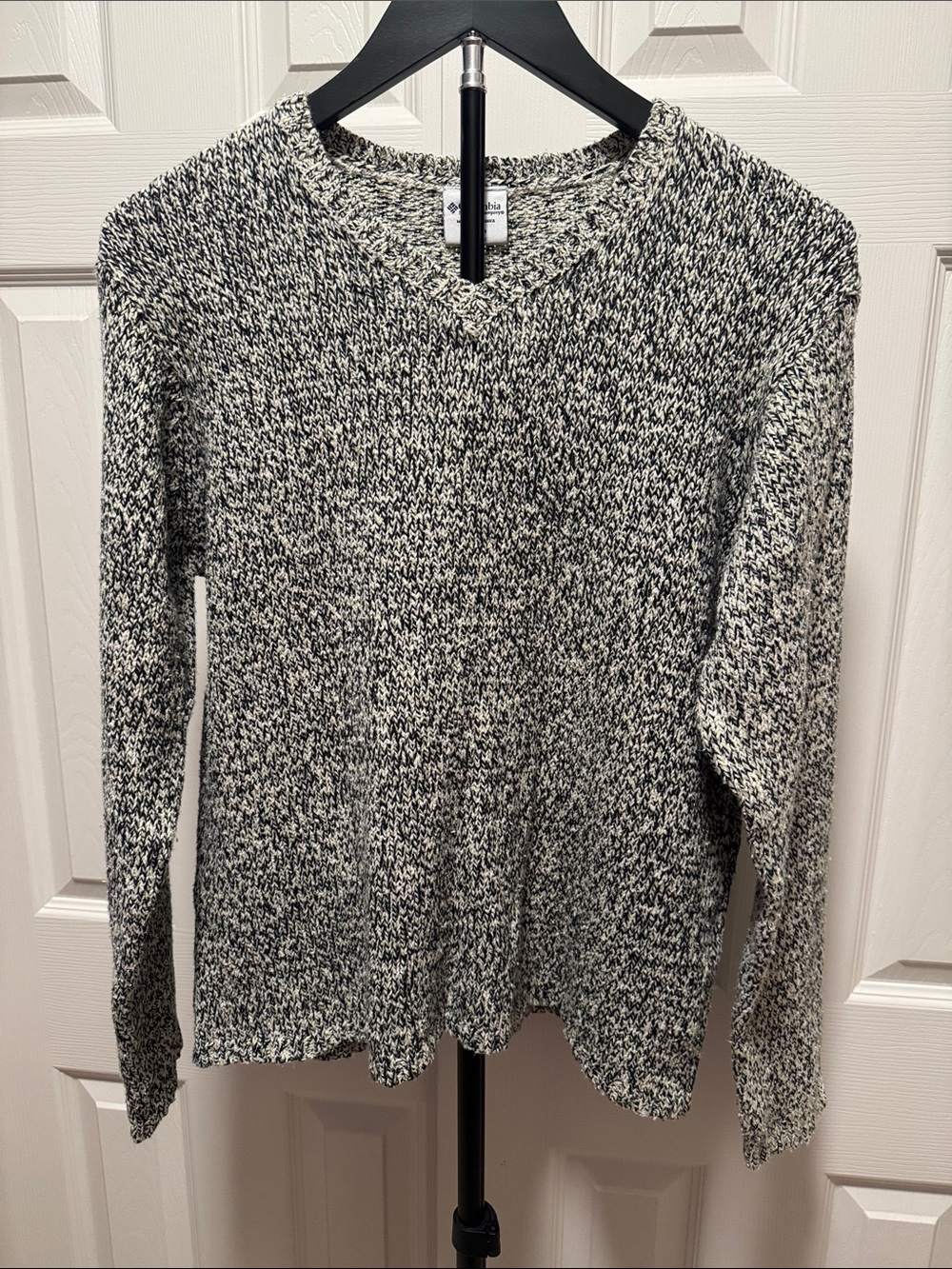 Columbia Marled V-Neck Sweater - Black & White